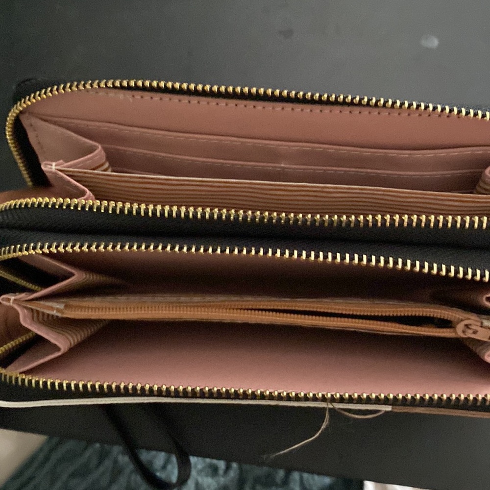 Shein Wallet - Picture 2 of 2